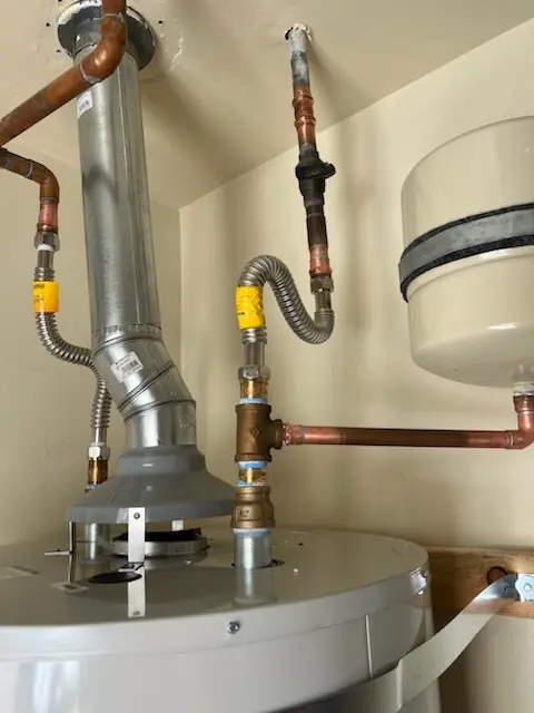 Water heater installation and plumbing repair in Scratch Ridge